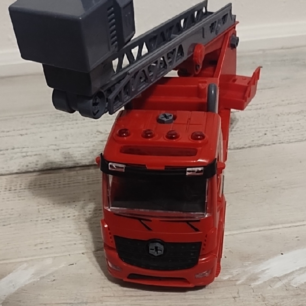 Vehicle Toys  Shooting water Lights sounds fire truck Rescue Vehicle Best Gift